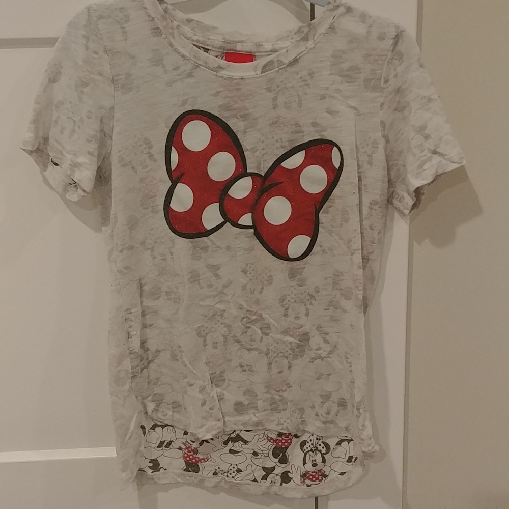 Disney mini mouse tee. Very cute!
